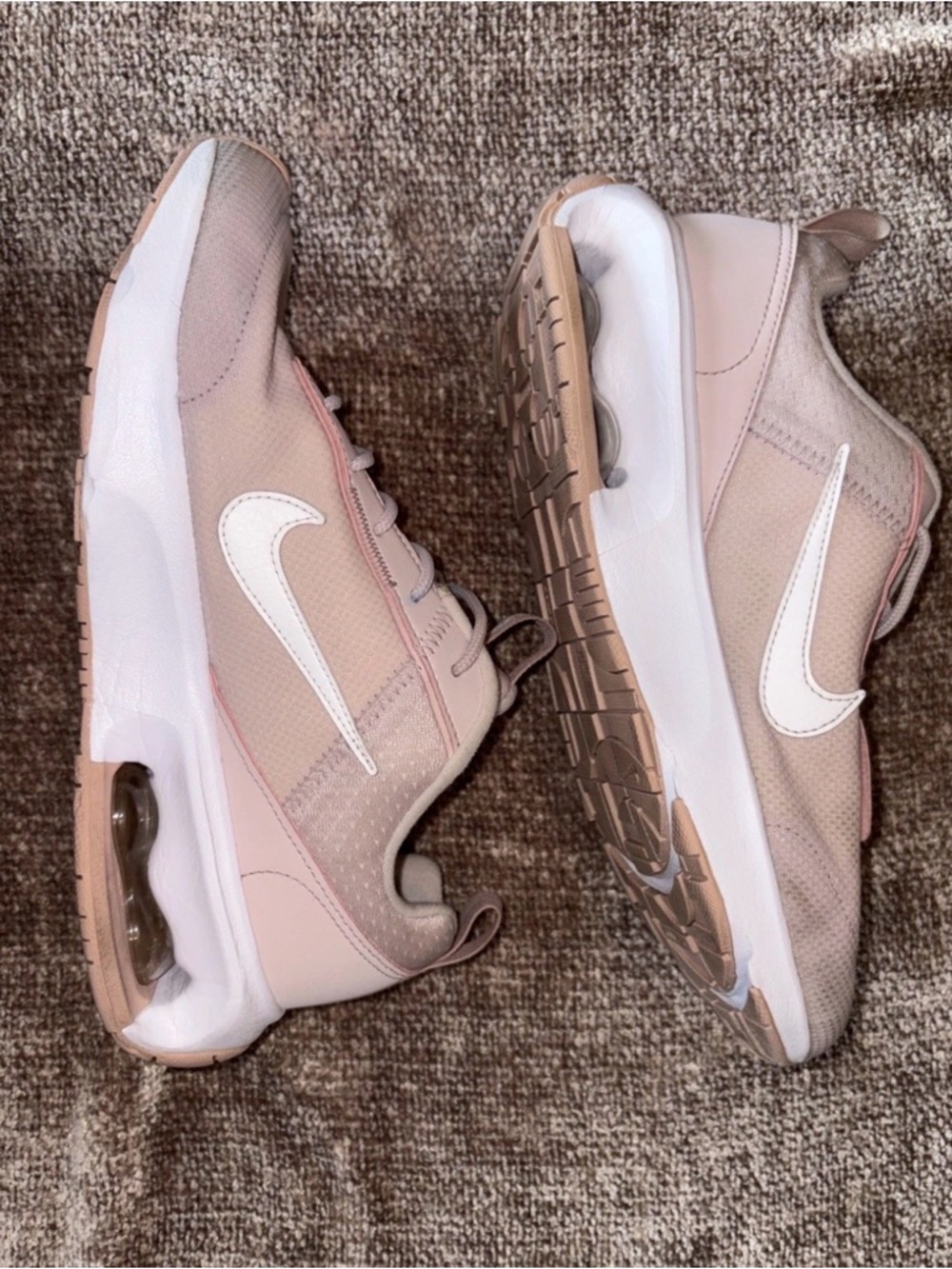 Nike Air Max Women size 7.5 Lite Pink/White Running Shoes DV5695-600 Preowned